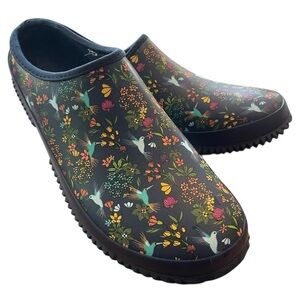 Western Chief Women's Waterproof Slip On Garden Clog Floral Hummingbird Size 8.5